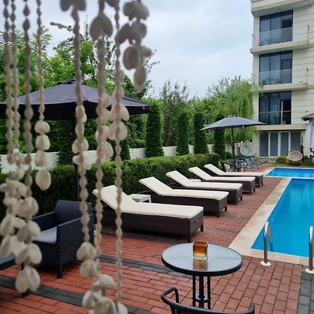 New House Kobuleti Hotell Eksteriør bilde