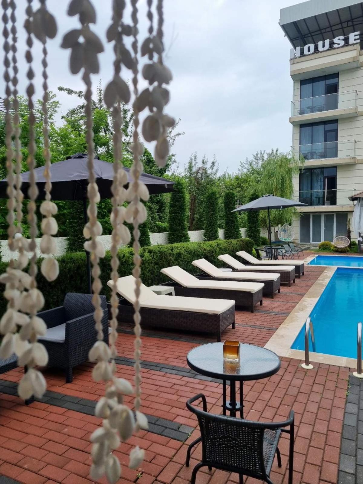 New House Kobuleti Hotell Eksteriør bilde