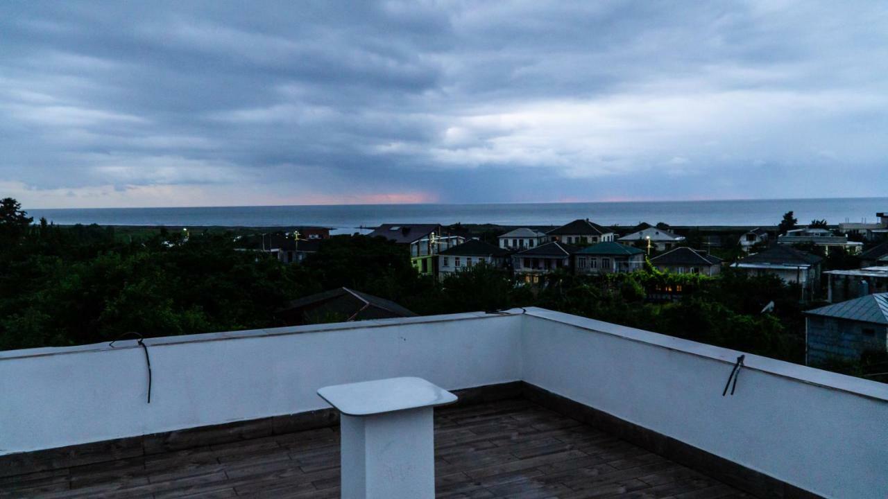 New House Kobuleti Hotell Eksteriør bilde