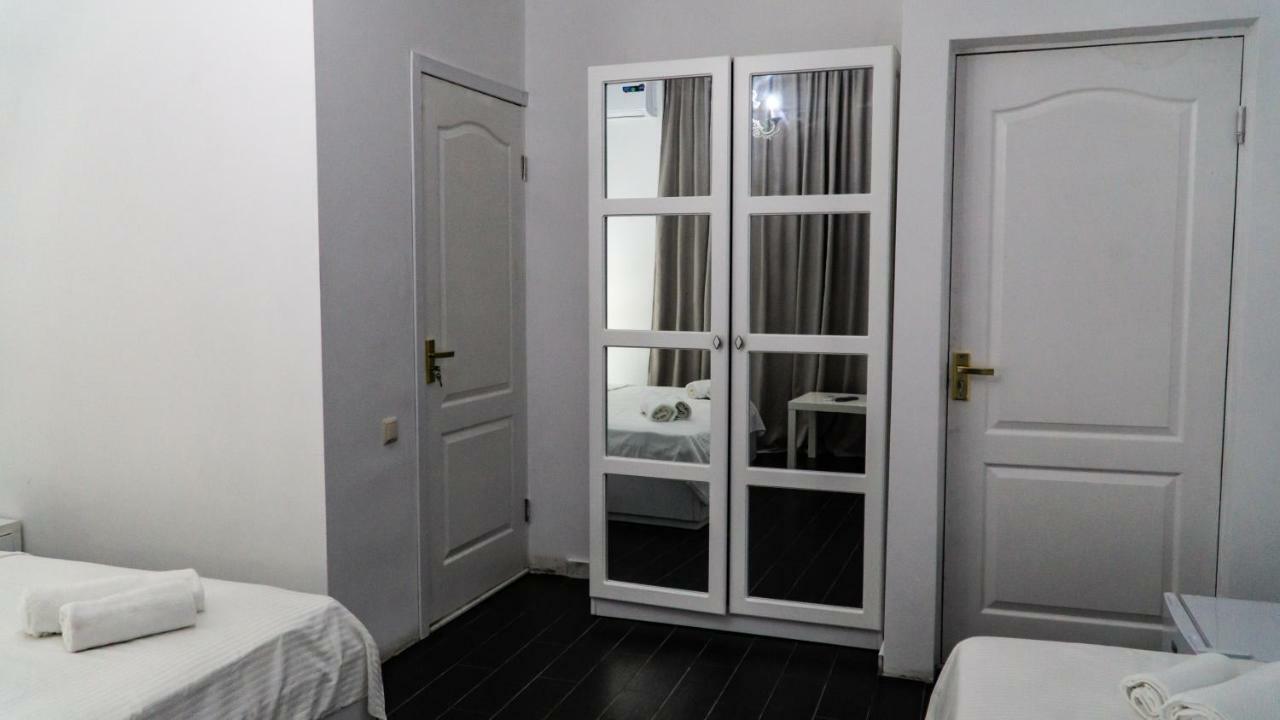 New House Kobuleti Hotell Eksteriør bilde