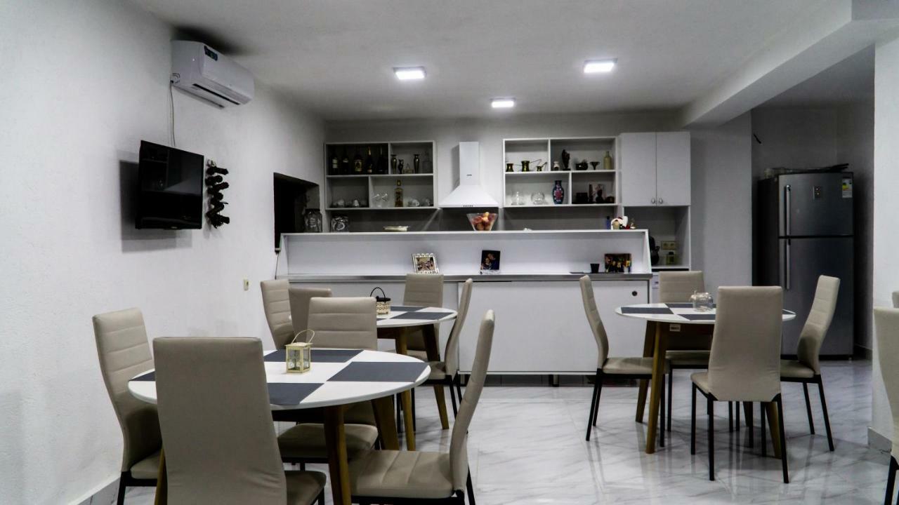 New House Kobuleti Hotell Eksteriør bilde